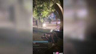 Clip Sex Em gái Tây Ninh chơi bạo ra giữa đường cổng chào huyện cởi đồ quay phim