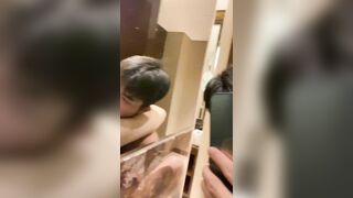 hai em học sinh địt nhau trong nhà tắm em sướng quá bắn nước