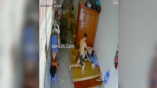 Sex Chị Chủ Shop Đang Livestream Bán Đồ Thì Khách Quen Vô Địt