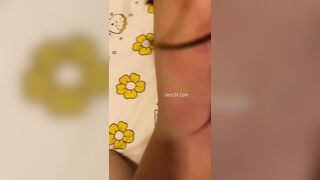 Sex Liếc Nhìn Người Yêu Vì Lần Đầu Bị Yêu Cầu Bú Cu