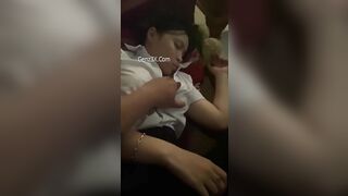 Sex Nguyễn Ngọc Bảo Trân Bị Anh Trai Bóp Vú Lén Lúc Ngủ