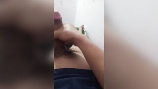 Mới sáng mắt chưa mở rõ con cu hồng hào đã nứng rồi sục có tí dịch ra quá trờ🙂