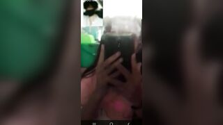 Sex Quỳnh Chi 2ka10 Ốm Nhưng Vẫn Phải Show Vú
