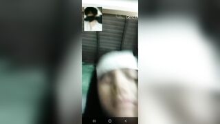 Sex Quỳnh Chi 2ka10 Ốm Nhưng Vẫn Phải Show Vú