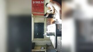 Chú tuy già r nhưng vẫn còn sung lắm gặp e nv xinh nhảy nhiệt tình làm chú k nhịn đc