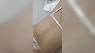 Cặp vợ chồng dâm đãng thích chơi Pbulic khỏa thân giữa đường