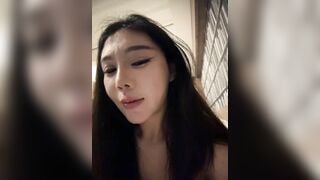 Em teen cực xinh vú bự livetream show hàng cực ngon p25