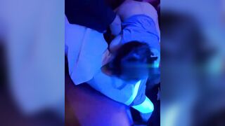 Đi họp lớp thế nào bia rượu vào bạn bè lại địt nhau, chồng ở nhà biết cảm xúc thế nào