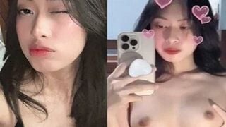 Clip Sex Nứng quá không chịu được em phải gạ trai địt nhau