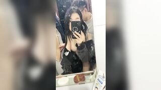Clip Sex Cặp đôi sinh viên trẻ địt nhau trước gương