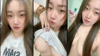 Full tư liệu em Phanh Múp 2k6 vú to lồn múp thủ dâm rỉ