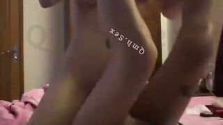 Gái xinh đã ít chúng nó lại còn đi địt nhau :(((