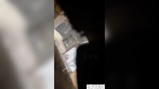 Đặt cam quay lén bé Hot Girl tóc vàng làm nữ MC Bar phòng bên dáng loli da trắng như