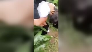 Hiếp Dâm Em Học Sinh Trong Vườn Ngô p1