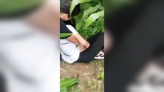 Hiếp Dâm Em Học Sinh Trong Vườn Ngô p3