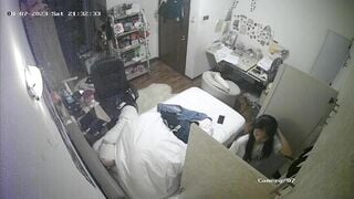 Hack camera phòng em gái