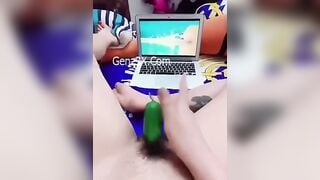 Vừa Nghe Nhạc Jack 5 Củ Vừa Thủ Dâm