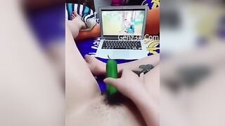 Vừa Nghe Nhạc Jack 5 Củ Vừa Thủ Dâm