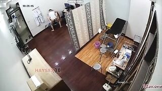 Bác Sĩ Bệnh Viện Việt Đức Hiếp Dâm Khách Đến Khám