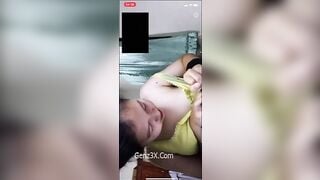 Nguyễn Thị Ngọc Mai Vừa Học Vừa Show Hàng Cho Người Yêu Sục