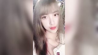 Em Hằng xinh ngoan, lúc đầu quay em còn ngại ngùng.