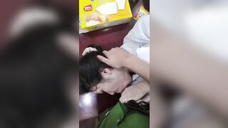 Chú Cảnh Sát Bắt Em Học Sinh Bú Cu Thì Mới Được Thả