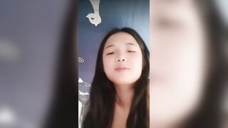 bảo với mẹ là học nhưng vô phòng là caII sâu hàng cho trai xem