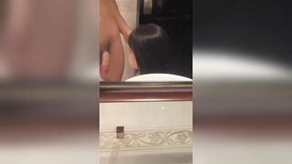 em học sinh đi nhầm nhà và cái kết bị địt tập thể