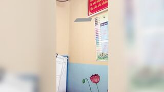 cô giáo mầm non live show hàng ngay trong lớp