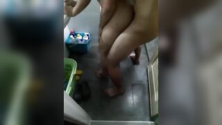 cho bạn thân địt em ny còn mình đứng sục cu