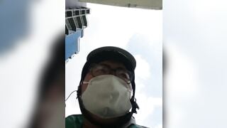 thèng cha này biến thái, làm zị coi được hả?