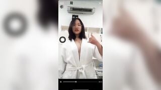 Lê Mỹ Hạnh tập tành live show hàng kiếm tiền