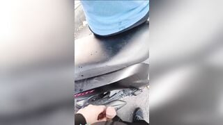 VN biến thái đái lên người lạ P3