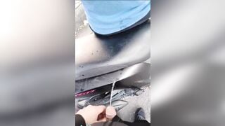 VN biến thái đái lên người lạ P3