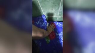tập thể dục đêm khuya cùng em sinh viên phòng bên