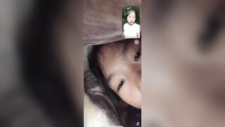 dụ em học sinh non tơ mới lớn call video show vú