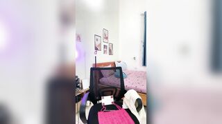 Em gái ở chung cư đi xe sang, hay nói đạo lý ai ngờ làm nghề này