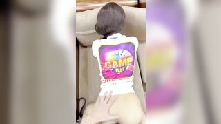 Nhân viên game bài chạy doanh thu không đủ bị sếp khó dễ đè ra đụ