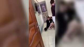 Sơn La : Phát hiện vợ trong nhà nghỉ , thương cho anh chồng quá