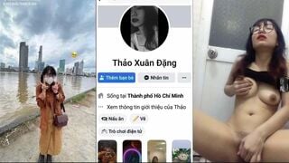 Đặng Thảo Xuân Thủ Dâm Bắn Nước Trong Nhà Vệ Sinh