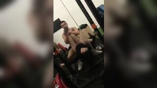 Vợ Với Pt Tập Gym Địt Nhau Ngay Trong Phòng Tập