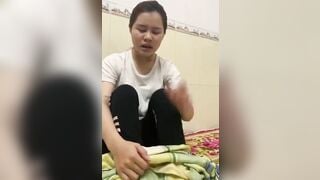 em chuppy đi họp lớp say sỉn bị nyc đè ra địt và bị chồng phát hiện