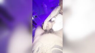 em gái teen bị chủ nợ địt tập thể để trừ nợ