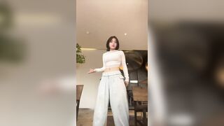 Em Lanxinhyeu của các ông để ở tạm trên này nha