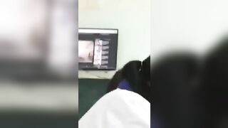 Thầy giáo mở phim sex cho học sinh xem