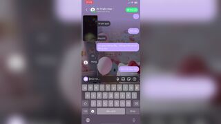 Bé Tuyền *** đã biết khoe lồn không lông