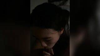 nhà có chị gái dâm đãng là cảm giác thế nào đêm hôm vào tìm cu để bú