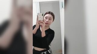 em sinh viên đại học kinh tế chuppy mông to show mông bím múp rụp