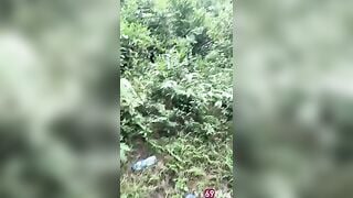 Em gái vú to đòi ra đồi thông chịch public mới chịu