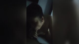 em gái nứng lồn thèm cu bú cu to dài trong cơn thèm khát